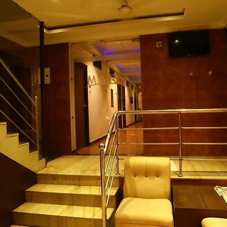 Deluxe Hotel 钦奈 外观 照片